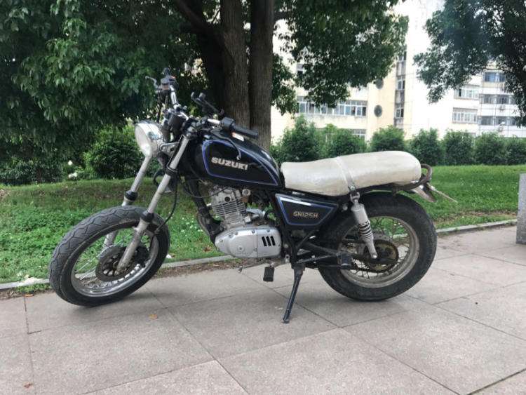 广东复古摩托车